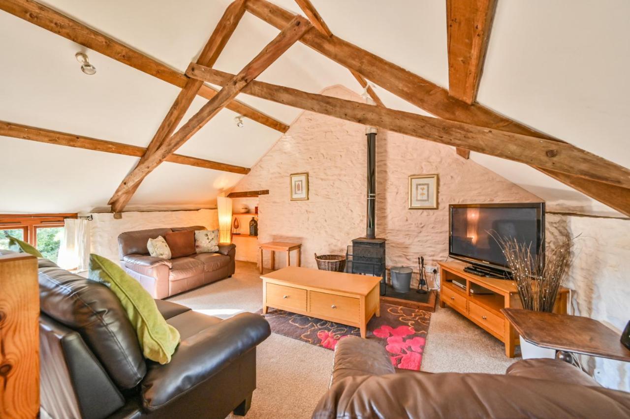 Polean Farm Cottages - With Free Animal Feeding And Pony Rides And Free Access To A Nearby Pool Looe Buitenkant foto