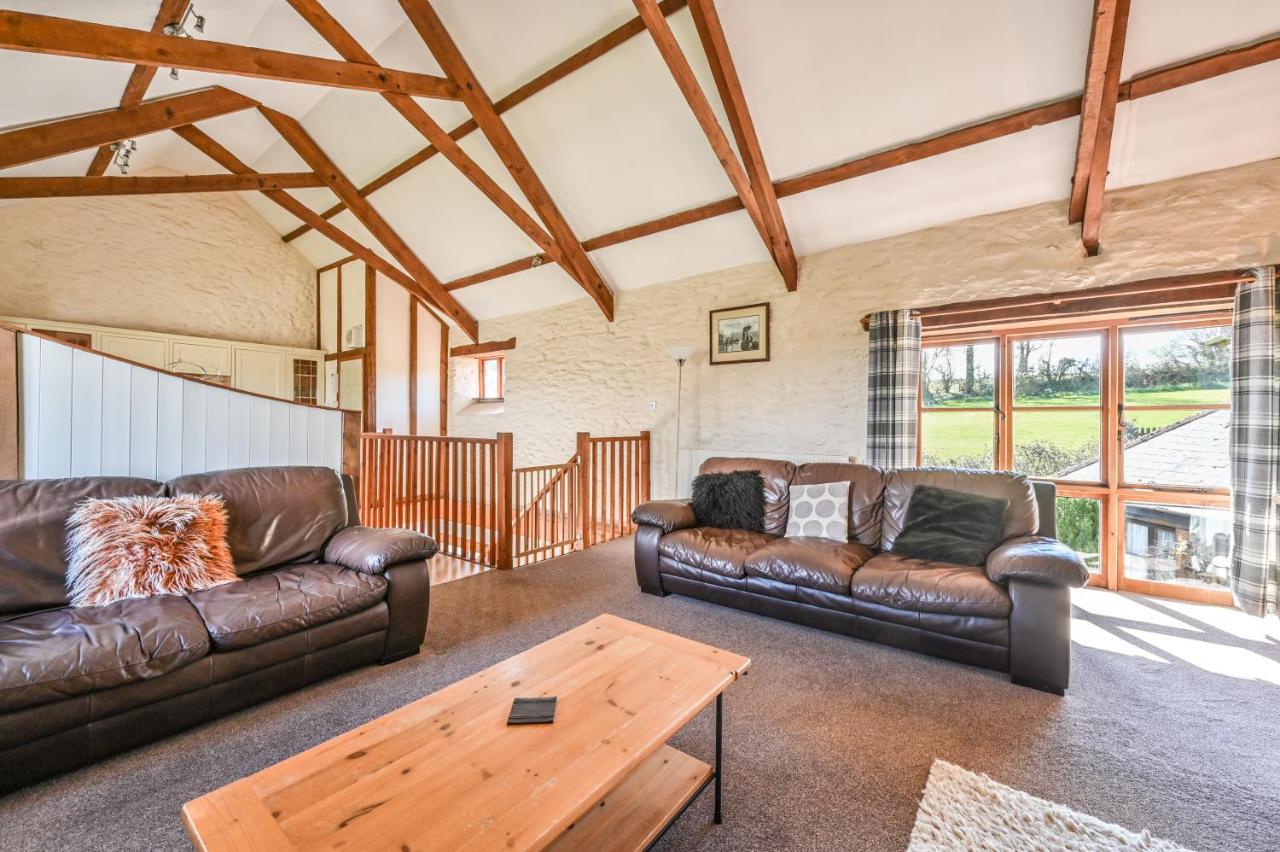 Polean Farm Cottages - With Free Animal Feeding And Pony Rides And Free Access To A Nearby Pool Looe Buitenkant foto