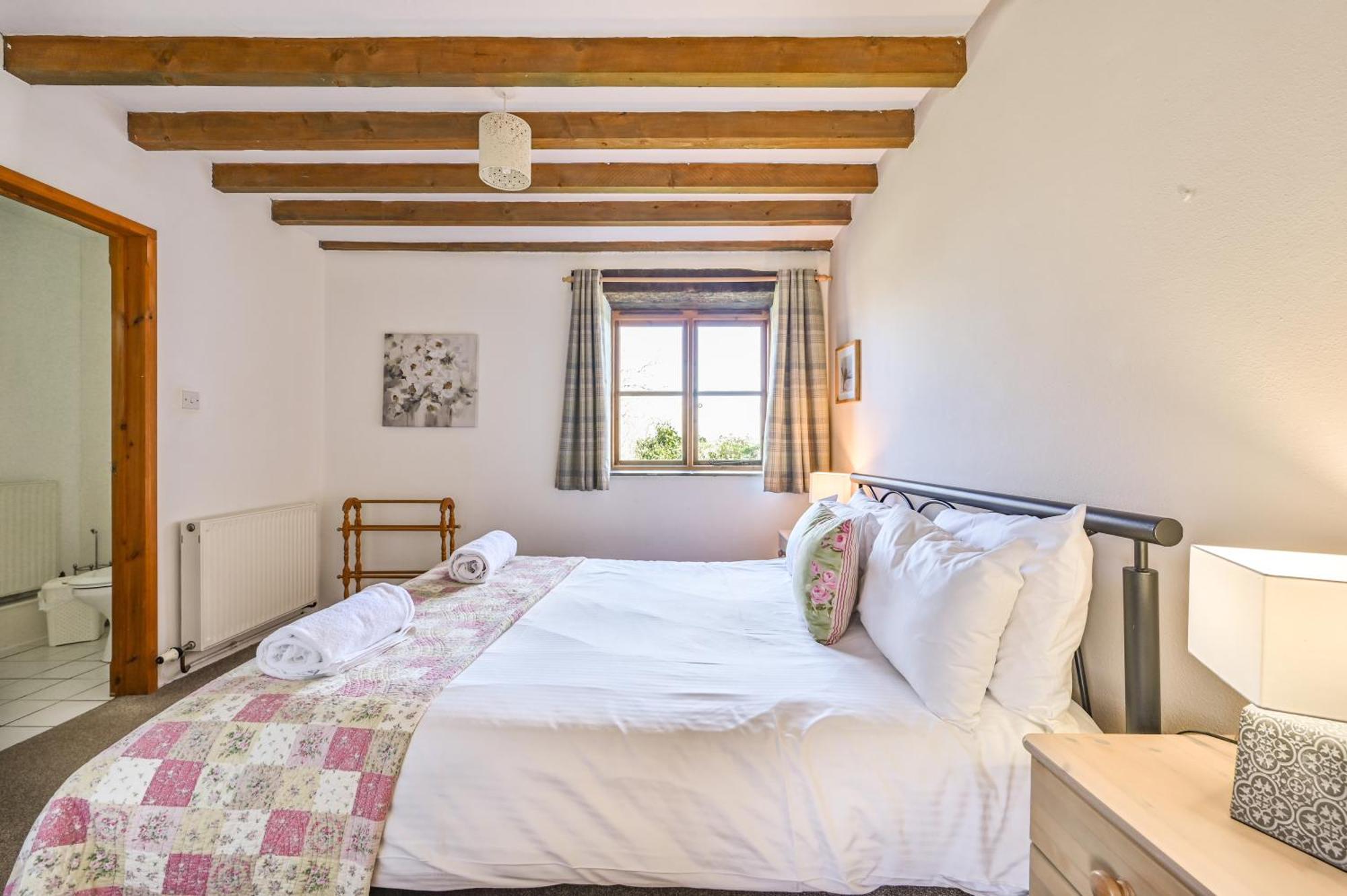 Polean Farm Cottages - With Free Animal Feeding And Pony Rides And Free Access To A Nearby Pool Looe Kamer foto